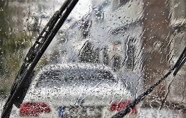 科目二、科目三遇到下雨天應該怎樣做？考試順利會通過