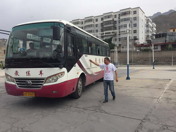 做到兩點(diǎn)，輕松考試，順利拿證