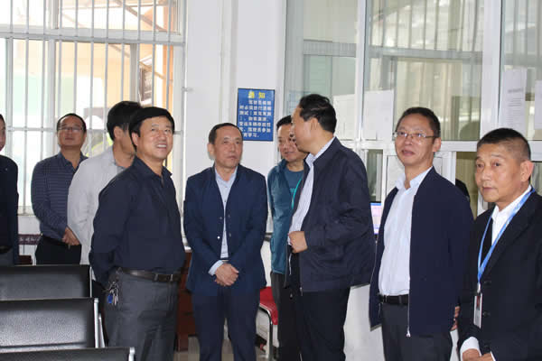 市安委辦主任、安監(jiān)局局長李永宏一行到隴運集團公司檢查指導工作